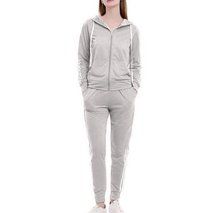 Chándal transpirable personalizado para mujer 2025 con logotipo, cuello con capucha de alta calidad y último diseño para la temporada de invierno - Product Image 5