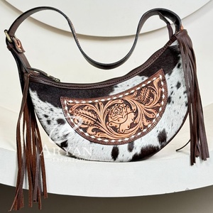 Borsa fatta a mano alla moda in pelle a spalla singola mezza luna borsa elegante in pelle di vacchetta da donna - Product Image 1