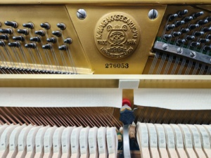 เปียโนอะคูสติกตั้งพื้น รุ่น Top Kawai K48 สีดำ สำหรับนักดนตรีมืออาชีพ เปียโนมือสองจากญี่ปุ่น ทำจากไม้แท้ 88 คีย์ - Product Image 6