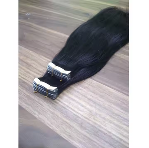 Cinta de cabello humano Remy de apariencia natural en extensiones para uso en salón que ofrece textura suave, sensación ligera y segura - Product Image 2