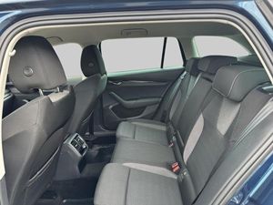 SE VENDE OCTAVIA ESTATE 2022 USADO EN BUEN ESTADO, BAJO KILOMETRAJE, MOTOR EN BUEN ESTADO, SENSOR DE LUZ - Product Image 3