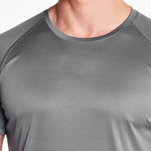 Logo personnalisé solide surdimensionné entraînement musculaire athlétique musculation Gym T-shirt polyester hommes séchage rapide Fitness T-shirt - Product Image 3