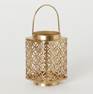 Porte-bougie votif en métal fer forgé fait à la main, finition dorée, forme ronde, pour la décoration de Noël, de la maison et des mariages, porte-bougie suspendu - Product Image 1