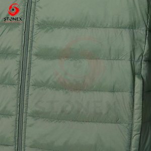 Veste matelassée thermique pour homme avec col montant, manteau d'hiver moderne pour les activités décontractées et sportives par temps froid - Product Image 6
