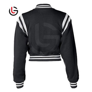 Chaqueta de Letterman recortada de alta calidad para mujer con logotipo personalizado, la mejor chaqueta de Letterman recortada de tela para mujer - Product Image 3