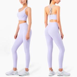 Conjunto de yoga Premium Leggings y Tops Fitness Trajes deportivos Ropa de gimnasio Sujetador de yoga Leggings sin costuras Correr Mujeres Tops Pantalones - Product Image 3
