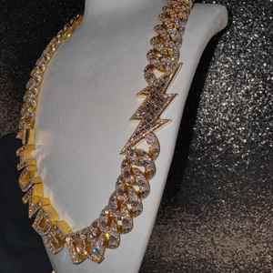 Collar Cubano de Plata de Ley para Hombre con Diamantes Cultivados en Laboratorio y Acabado en Oro Pulido, Estilo Hip Hop para Uso Diario - Product Image 3