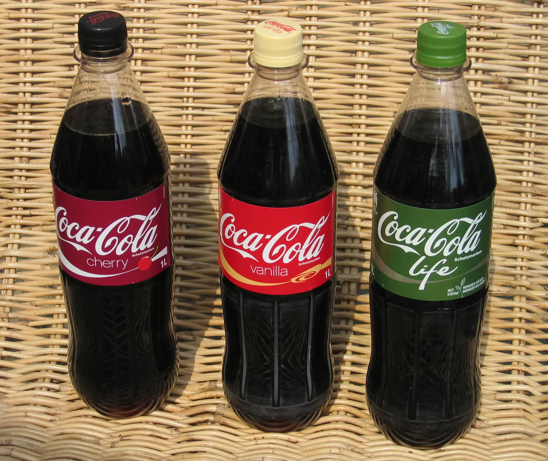 Nước Giải Khát Coca Cola Chai Hương Vị Chính Hãng 1,5 L-Nước Giải Khát Coca Bán Sỉ 330Ml 250Ml Chất Lượng Tốt