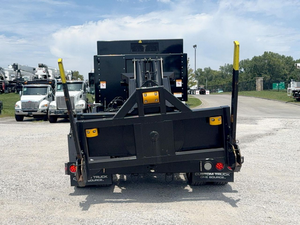 LISTO PARA CONDUCIR - NUEVO CAMIÓN BATTLELESS LNT 4X2 GALBREATHHSS SLCH-113 CON CONTENEDOR Y MANIPULADOR, MODELO 2023 - Product Image 3