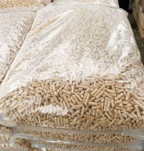 Pellets de Madera de Pino Premium de 6 mm - Bolsa de 15 kg Combustible de Calefacción Ecológico de Alto Contenido Calórico - Pellets de Pino 100% Naturales para Estufas a Granel - Product Image 5