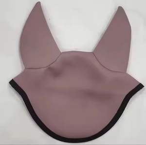 Bonnets d'oreilles pour chevaux avec logo personnalisé – Design sur mesure, image de marque d'équipe, qualité supérieure - Product Image 1