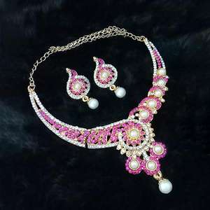 Kriaa Fine Jewelry Sets-Collar chapado en oro de piedra austriaca 1108528 - Product Image 1