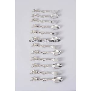 Set of 2 Metal Silver and Gold Polished <b>Table</b> Decoration Unique Flat Ware Cutlery Set Attractive Designing Kitchen Ware Cutlery - Product Image 4