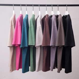 T-shirt classique pour homme, tissage aéré, sensation fraîche, ajustement flexible, confort quotidien, épaules tombantes, texture douce, forme élégante, port durable - Product Image 6