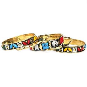 Ensemble de bracelets étoiles en résine et laiton brillant Bracelets de bijoux de mode faits à la main pour femmes avec design céleste - Product Image 3