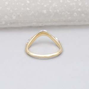 Bague de mariage en diamant de laboratoire taille marquise 0,33 carats couleur EF clarté VS design incurvé certifiée IGI pour femme - Product Image 2