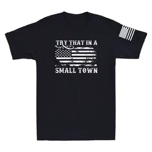 Probieren Sie das in einer kleinen Stadt, patriotische USA-Flagge, vintage Herren-Short-Arm-T-Shirt