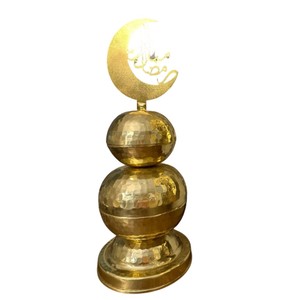 Décoration moderne du Ramadan à plusieurs niveaux en or et blanc avec croissant de lune, finition en métal martelé, table islamique pour la décoration intérieure de l'Aïd - Product Image 6