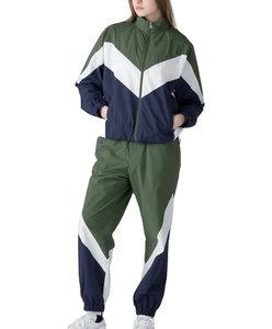 ชุดเซ็ต 2 ชิ้น เสื้อกันลมไนลอนสำหรับผู้หญิง น้ำหนักเบา คอตั้ง กันน้ำ ระบายอากาศได้ดี ผลิตโดย HS 2026 - Product Image 1