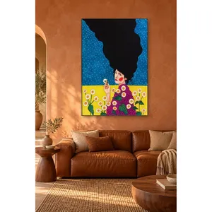 Fida, femme en robe violette dans un champ de marguerites, impression sur toile - Product Image 1