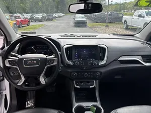 จีเอ็มซี เทอร์เรน เอสแอลที ปี 2023 - Product Image 6