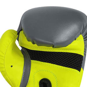 Guantes de Boxeo de Calidad con Interior Suave al Tacto, Acolchado Reforzado y Manejo Suave - Product Image 5