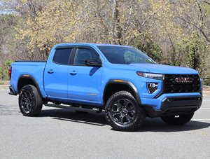GM C Canyon 4WD Elevation 2025 Usado en Buen Estado - Product Image 2