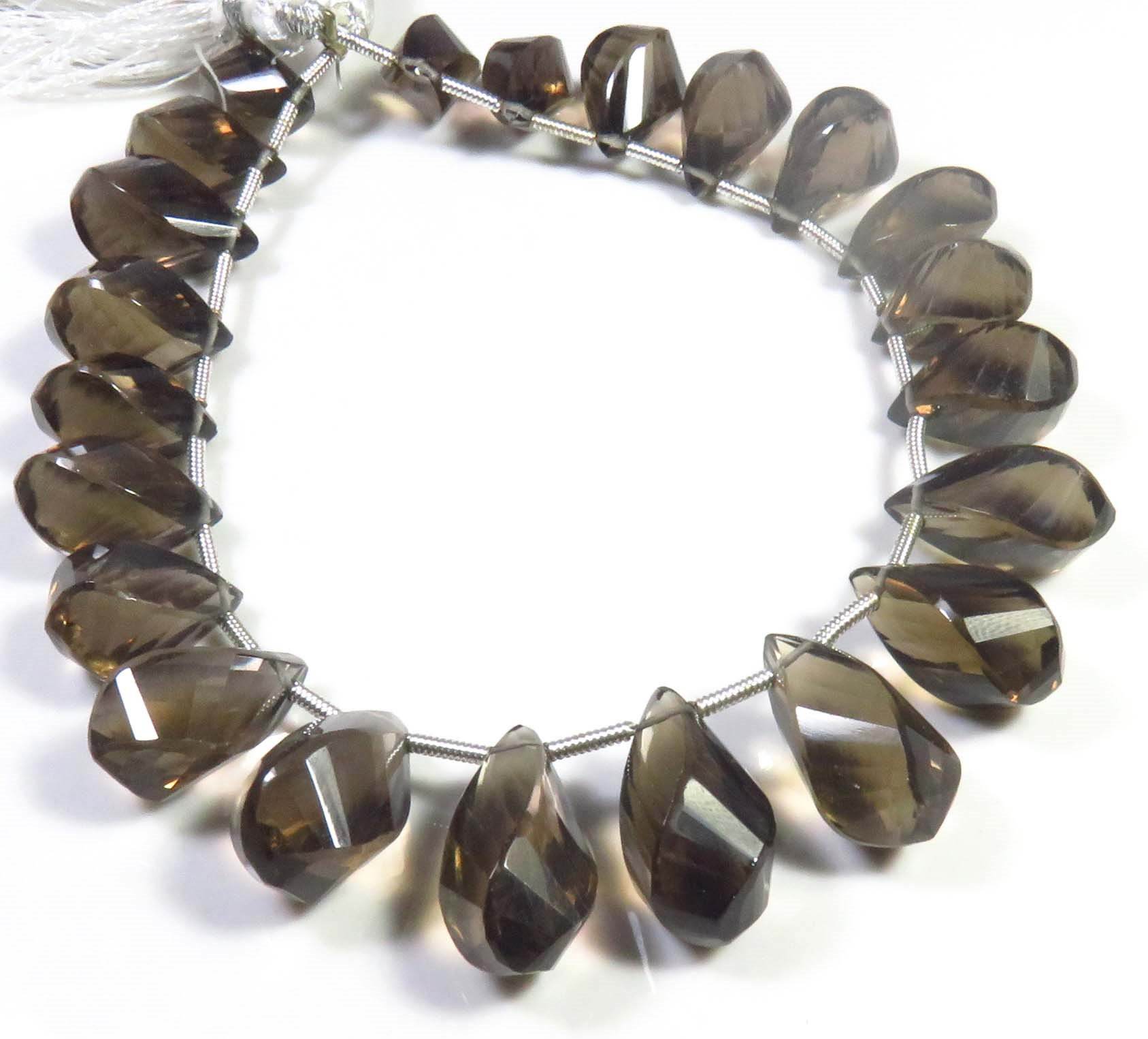 สีน้ำตาล