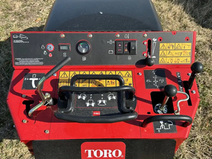 รถตักล้อยาง Toro Dingo TX 525 รุ่น Wide Track Loader เครื่องยนต์ดีเซล Kubota 25 แรงม้า ขนาดเล็ก สำหรับขาย - Product Image 6