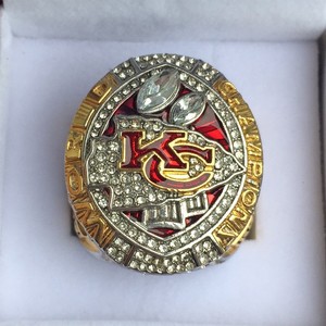 Bague de mariage personnalisée en or massif 14K & 18K en argent sterling 925 certifiée IGI avec moissanite VVS Design convivial pour les fêtes pour hommes - Product Image 1