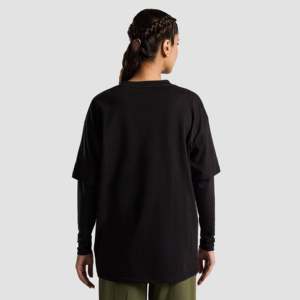 T-shirt de sport modeste (noir) pour femme par GymArmour du Pakistan - Product Image 2