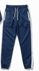 Ensemble de survêtement avec logo personnalisé, tissu doux et respirant, coupe confortable, parfait pour les entraînements, les séances d'entraînement, le port quotidien et la promotion - Product Image 5
