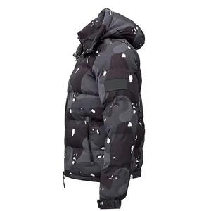 Abrigos personalizados de contraste para hombre, chaqueta acolchada con burbujas de nailon, abrigo cálido de invierno para caballeros, chaqueta bordada con estampado de sublimación - Product Image 4