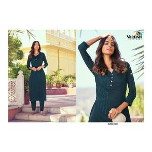 Venta caliente Traje Salwar bordado pesado con trabajo de diseñador para celebraciones especiales disponible al mejor precio - Product Image 4