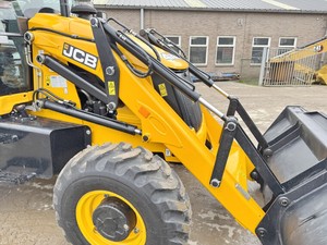 Chargeuse-pelleteuse JCB 3CX d'occasion, modèle 2022, capacité nominale de 9 tonnes, remorquable, composant principal du roulement, équipement américain - Product Image 5