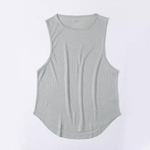 Camiseta sin mangas de gimnasio de secado rápido personalizada para hombre, camiseta informal sin mangas de poliéster Tess Gym, camiseta sin mangas transpirable para Fitness sostenible - Product Image 2