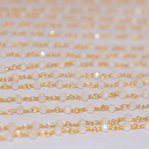 Meilleure qualité plaqué or rose opale 3mm perles chapelet chaîne, fil de laiton enveloppé Rondelle chapelet chaîne pour la fabrication de bijoux - Product Image 3