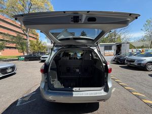 Toyota Sienna L 2020, 7 Pasajeros, Tracción Delantera - Product Image 6