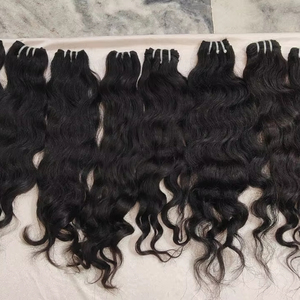 Vague naturelle non traitée bouclée Yaki Remy paquets de cheveux bruts vierges pour femmes vendeur bon marché Machine Double trame cheveux humains du temple indien - Product Image 1