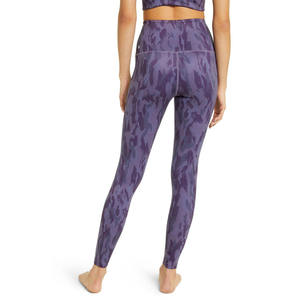 Fabricante de fábrica, ropa de gimnasio, mallas de cintura alta para mujer, mallas de Yoga elásticas personalizadas sin costuras con cintura elástica - Product Image 5