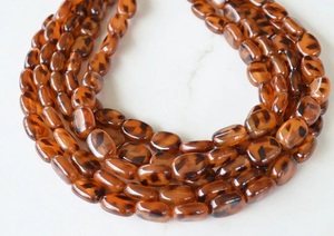 Collar de Cuentas de Resina con Diseño de Concha de Tortuga Marrón Multicapa, Joyería Elegante para Mujer, Diseño de Patrón de Hilos, Accesorio de Moda - Product Image 3