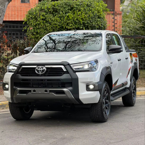 Toyota Hilux Revo 2024 Usada en Perfectas Condiciones de Funcionamiento y en un Estado Impecable - Product Image 1