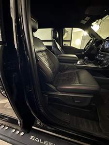 F-150 XLT Saleen Sportruck XR Yellow Label 4x4 2022, V8 suralimenté de 740 ch, kit de rehausse de 2,5 pouces, pneus de 35 pouces - Product Image 6