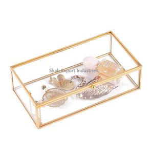 Boîte de rangement en laiton et verre fini or la plus vendue boîte de rangement carrée à bijoux anneau boucle d'oreille collier organisateur de maquillage - Product Image 1