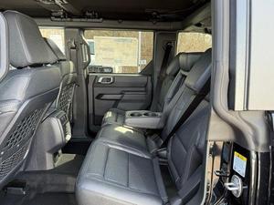 รถฟอร์ด บรองโก แร็ปเตอร์ บิ๊กเบนด์ ปี 2026 ใหม่/มือสอง เครื่องยนต์ 2.3L V4 กล้องมองหลัง 360 องศา รับน้ำหนักได้ 31-40 ตัน ระบบดีเซล/เบนซิน เกียร์อัตโนมัติ ขาย - Product Image 4