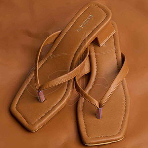 Sandalias de Tacón para Mujer, Ligeras, de la Mejor Calidad, Estampadas, Antideslizantes, Nuevo Diseño, Venta al Por Mayor, Colores y Tallas Personalizables - Product Image 2