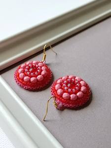 Modernos Pendientes de Cuentas de Vidrio con Diseño Turquesa y Flecos en Cascada, Joyería Única de MS Handicraft - Product Image 2