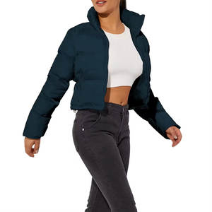 Vêtements d'extérieur matelassés, design personnalisé, look décontracté, vêtements de rue, fabricants de vestes matelassées pour femmes, logo personnalisé - Product Image 5