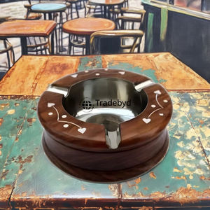 Cenicero de madera Tradebyd, Cenicero de madera hecho a mano Natural, elegante soporte para fumar, regalo perfecto para hombres y mujeres - Product Image 1