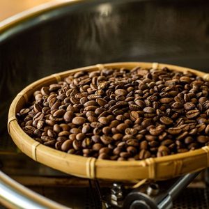 Sac de grains de café torréfiés 500g Goût amer 100% arabica THA1 Catimor Export Grains de café torréfiés A2 Torréfaction moyenne Haute qualité Vietnam - Product Image 4